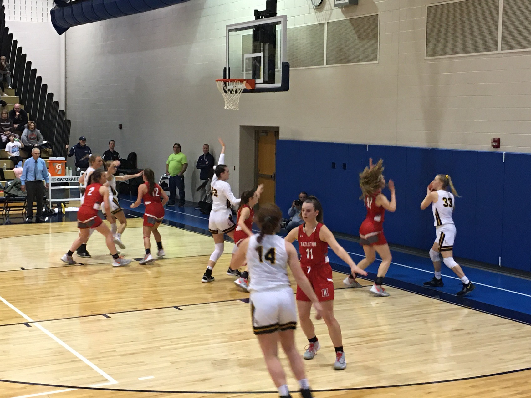 Title rematch opens season